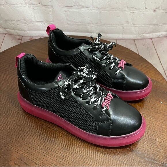 JUICY COUTURE Pleather and Mesh upper with pink rubber soles sneakers new size 8 - Picture 10 of 11